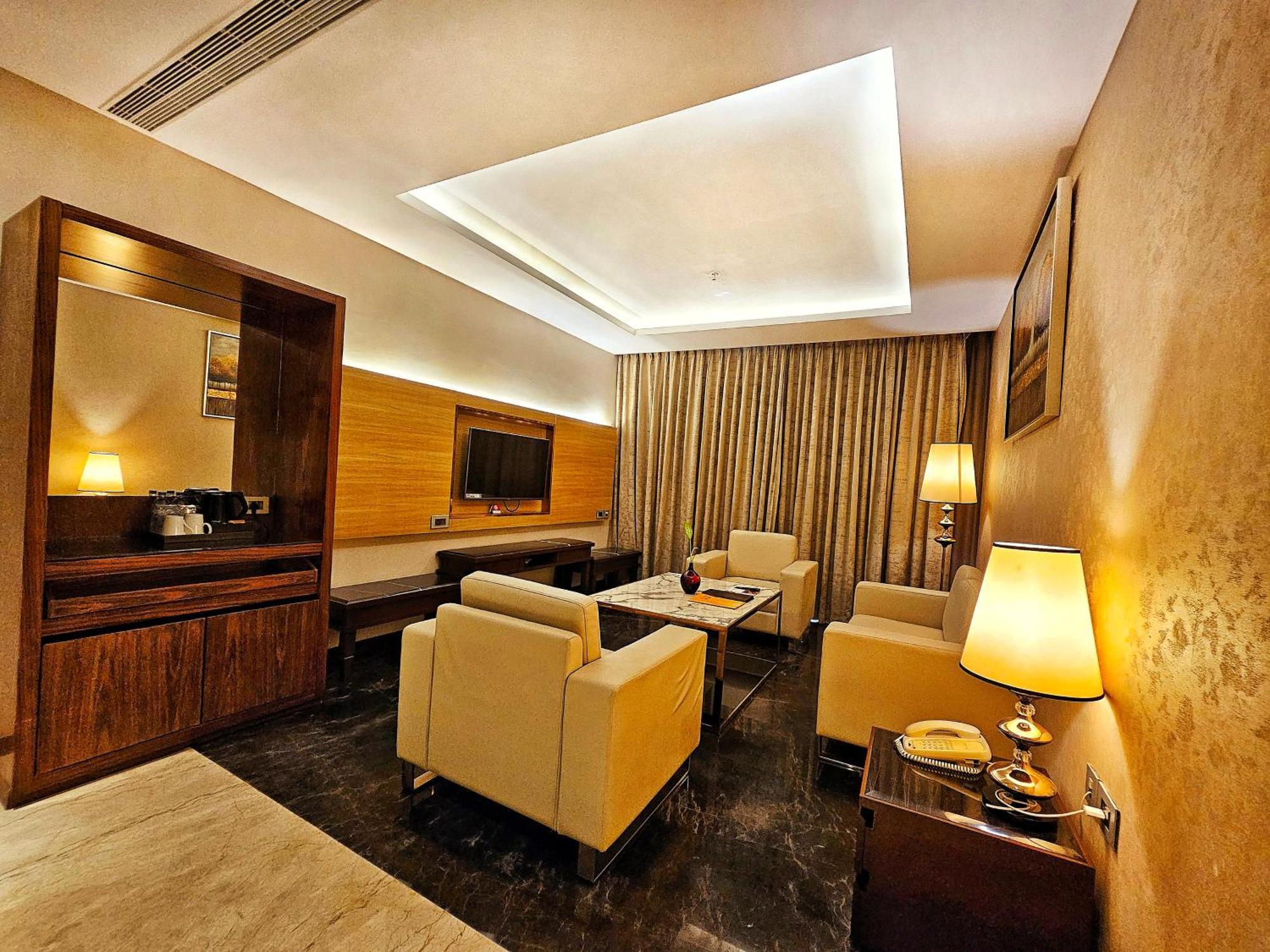 Uva Meridian Bay Resort & Spa Kundapur Extérieur photo