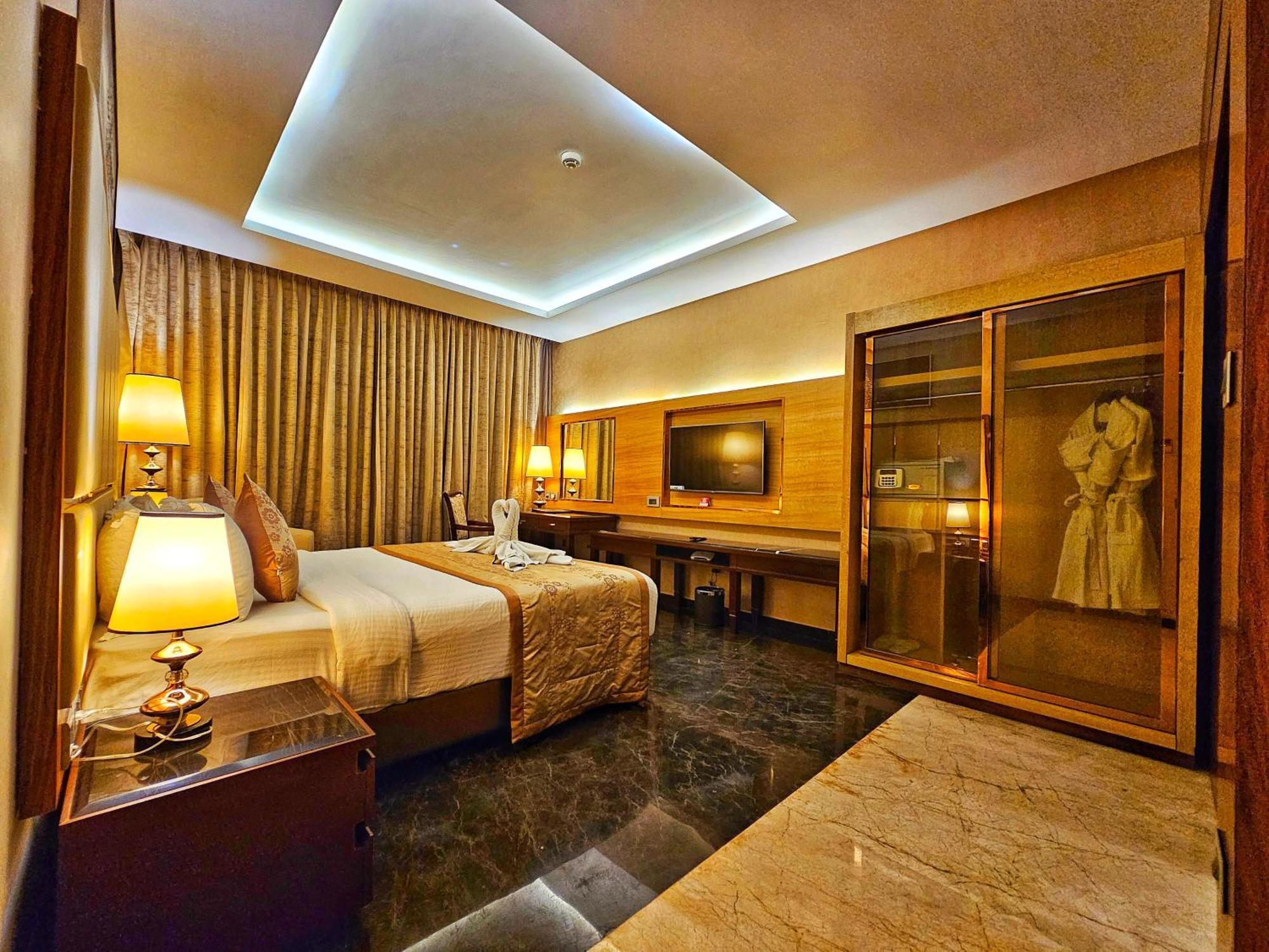 Uva Meridian Bay Resort & Spa Kundapur Extérieur photo